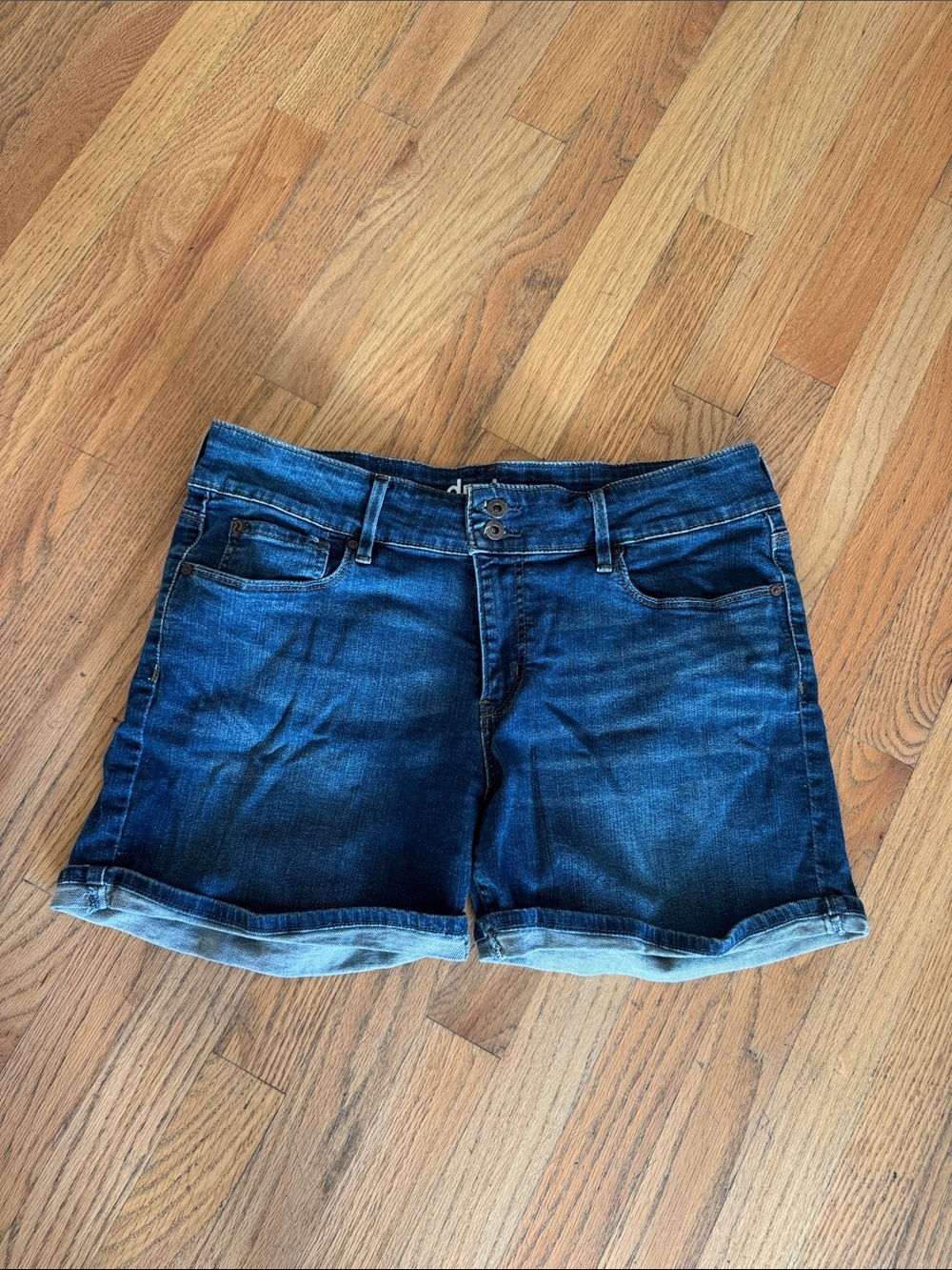Denizen Levi's Dark Blue Rolled Cuff Denim Shorts Size: 14